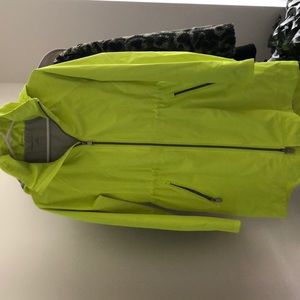 Babaton raindrop jacket